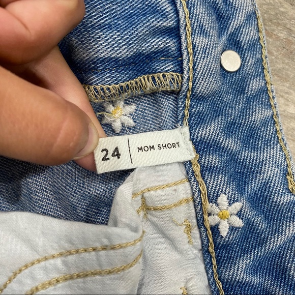 High Waisted Daisy Denim PacSun Mom Shorts - Picture 8 of 11